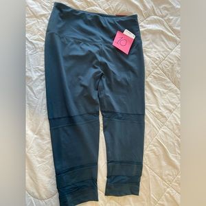 REEBOK Skinny Capri Legging Size M